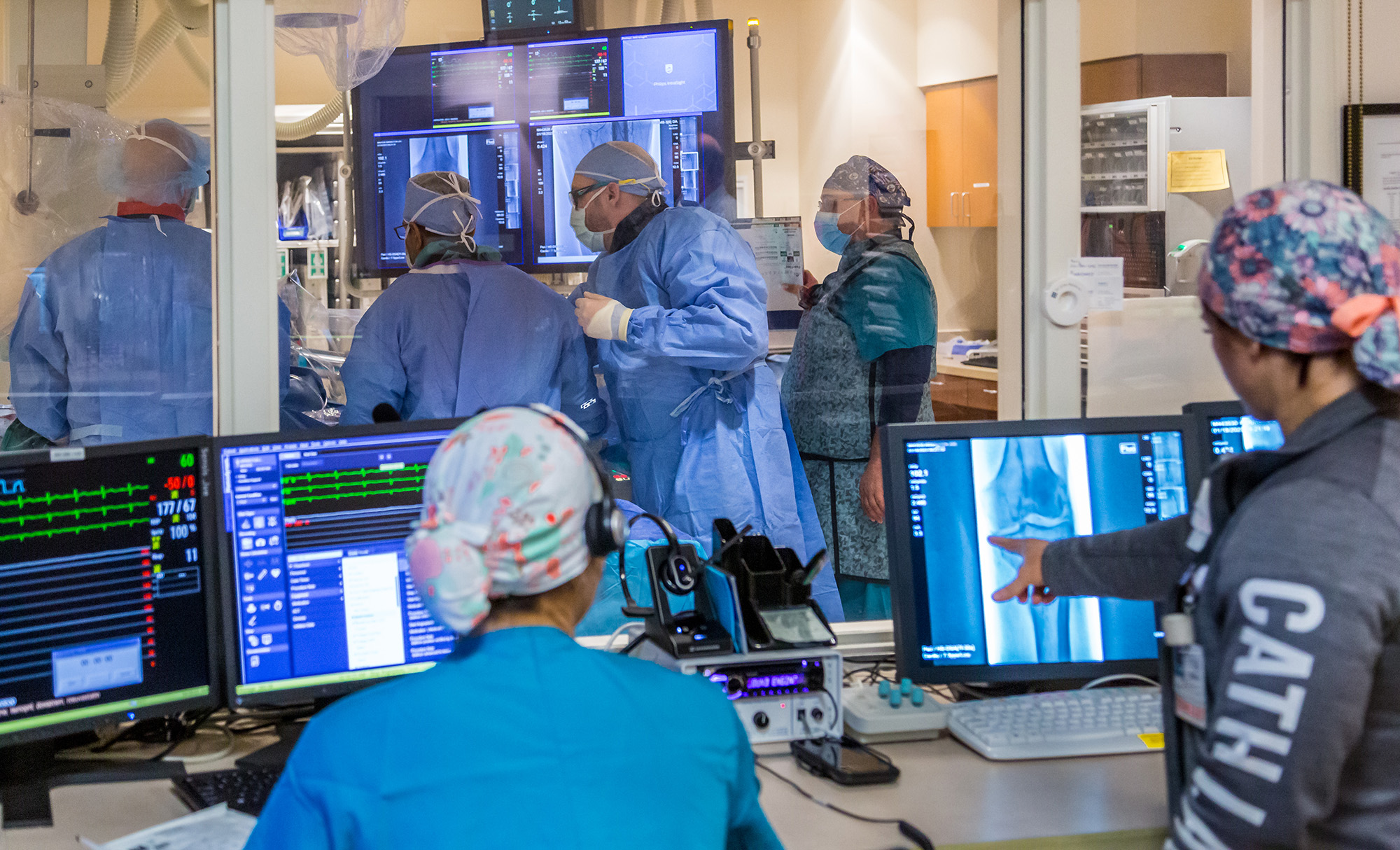 peterson-health-cath-lab-team-heart-vascular